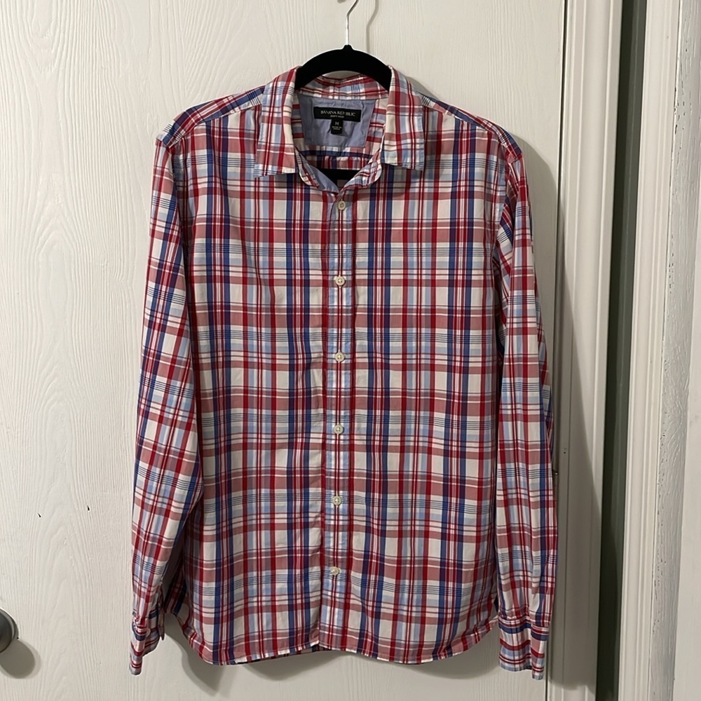 💰Banana Republic Soft Wash Men’s Plaid Red/White/Blue Button Down Size Medium